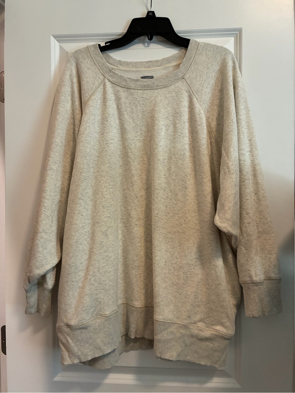 aerie Relaxed Scoop Neck Sweatshirt in Cream